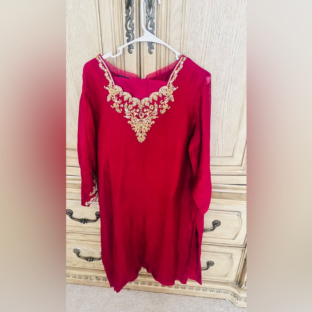 Agha Noor. Brand New dress , 2 pieces.  Shirt & trousers ,bright pink,Large size